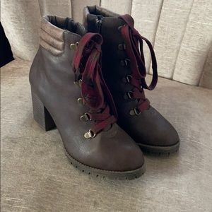 Women boots